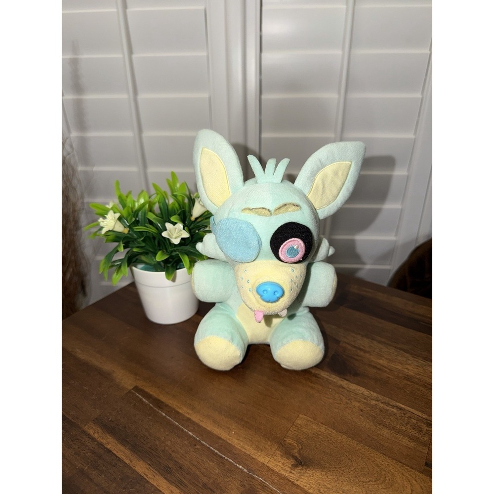 FIVE NIGHTS AT FREDDY'S FNAF GREEN SPRING COLORWAY FOXY FUNKO PLUSH Stuffed Anim